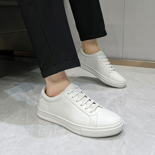 Low-top white sneakers gm1977