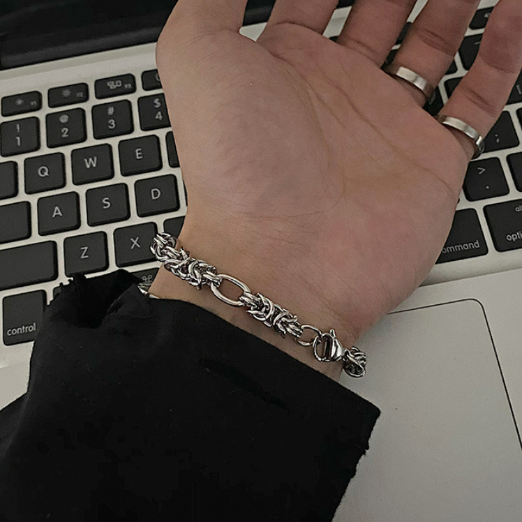 Retro silver bracelet gm2006