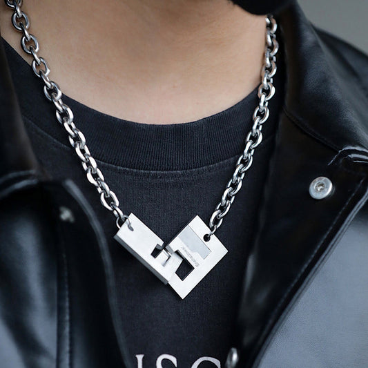 Crossbar Crow Necklace gm2371