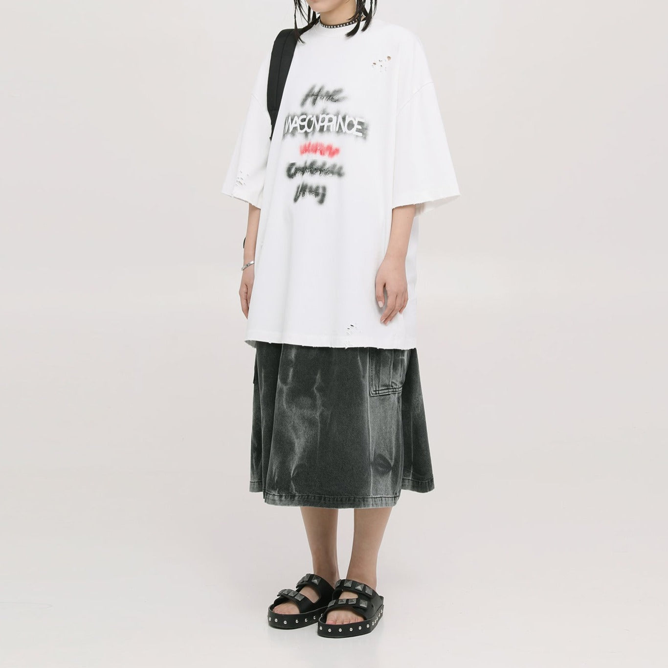モダングラフィックTシャツ gm7172