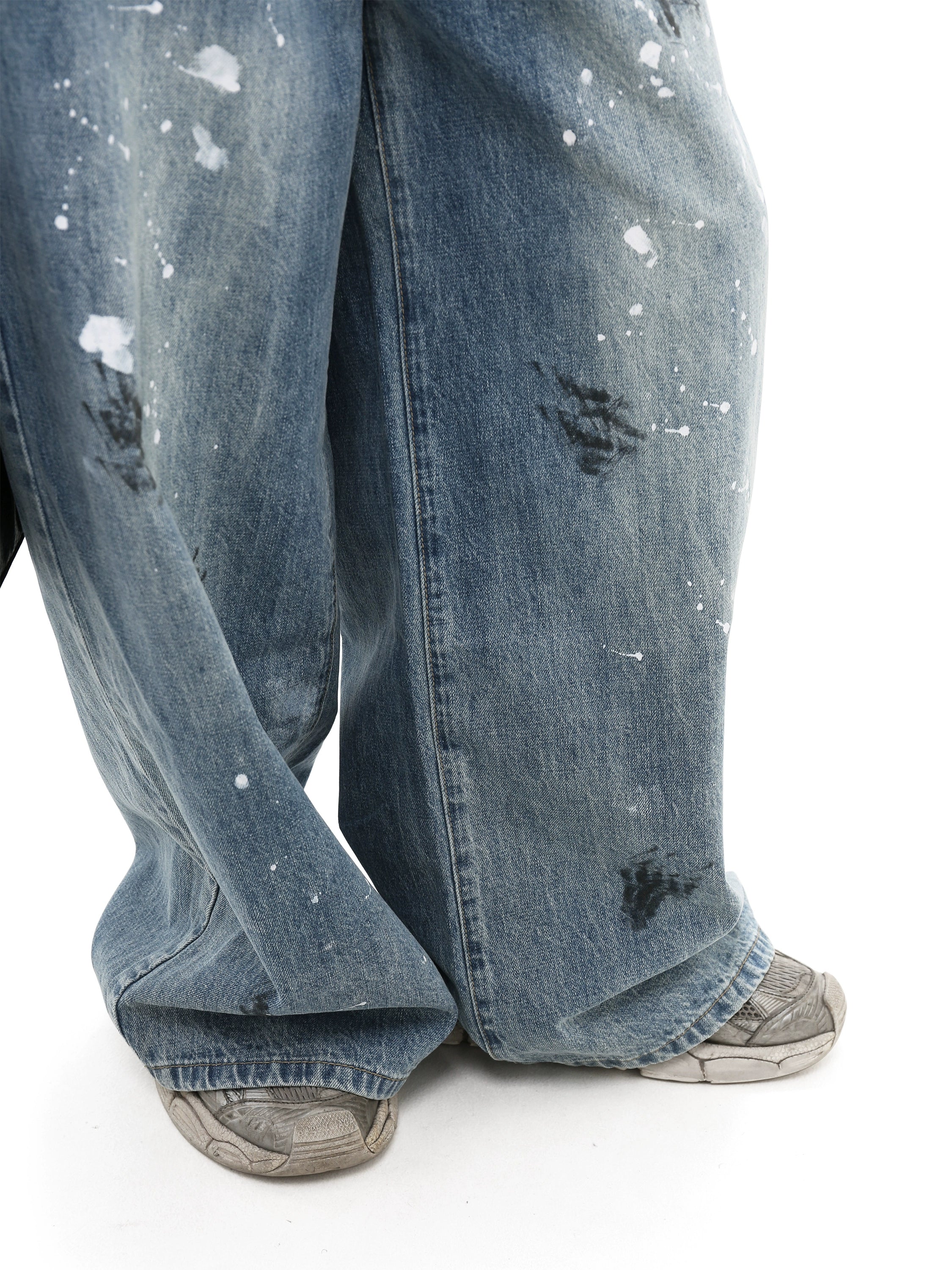 paint-splashed blue denim gm15376