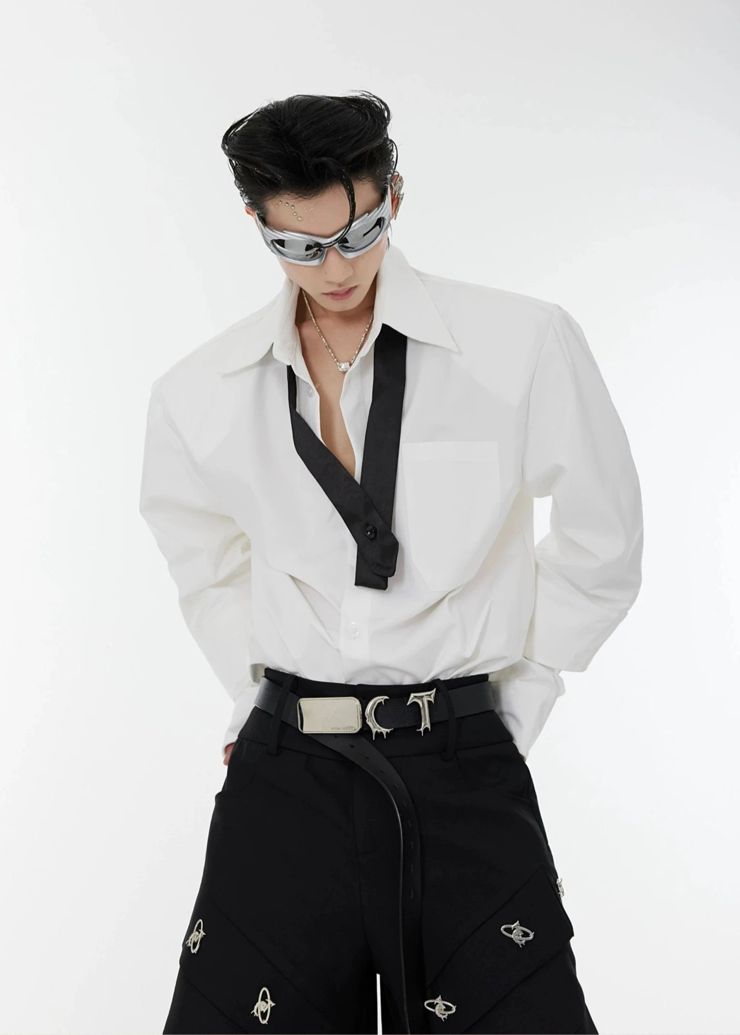 cuff design shoulder pad shirt gm15364