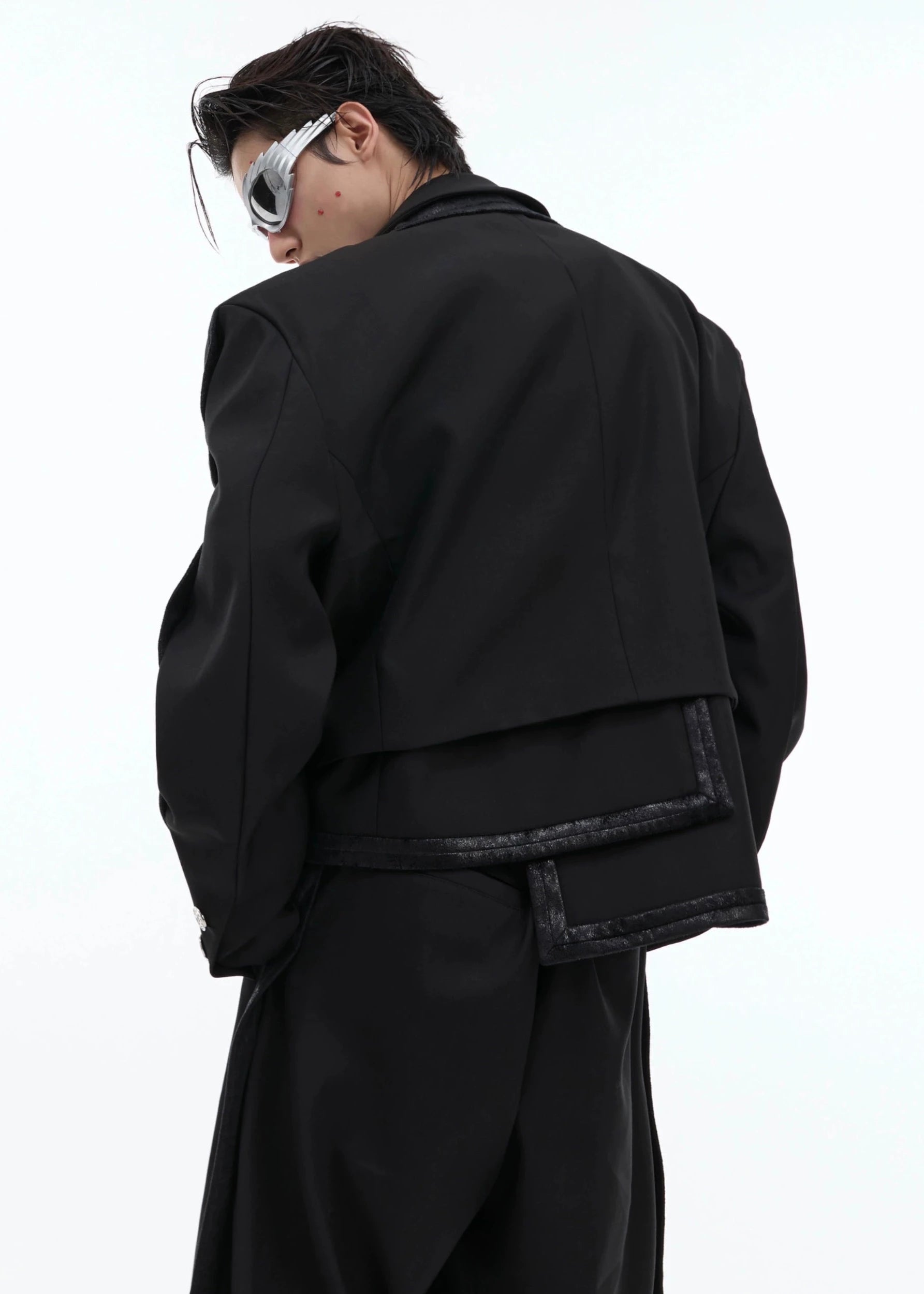 black two-piece jacket gm15924