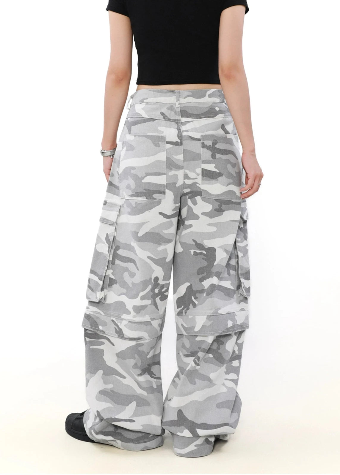 gray camouflage pants gm16024