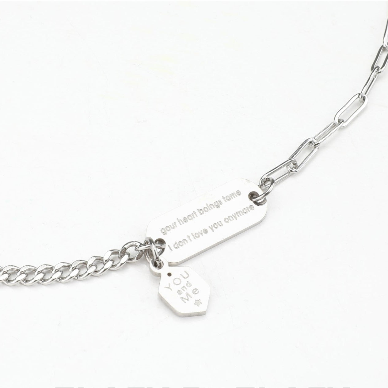 Multi-chain necklace gm2670