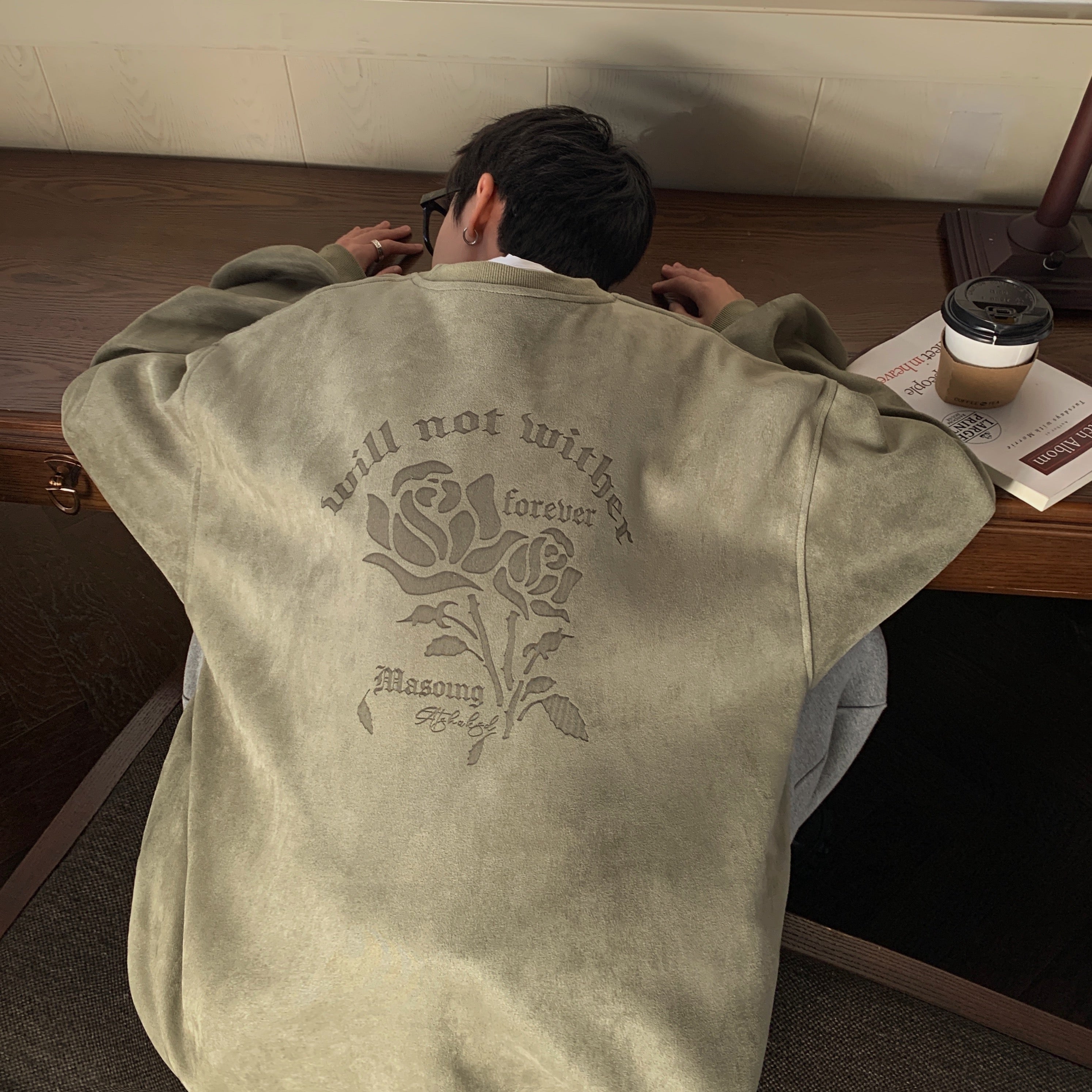 Vintage design sweatshirt gm4329